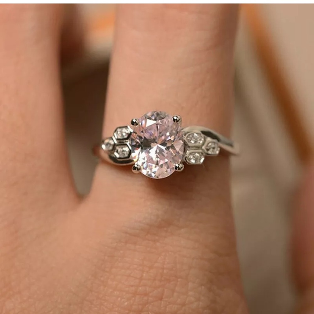 Elegant 925 Silver Oval Cut Pink Sapphire Ring - Picture 4 of 5